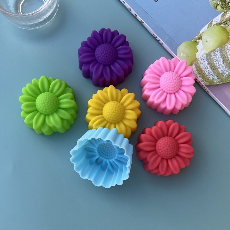 Soap Making Equipment - 6 Pcs Set Non-Stick Flower Designs
