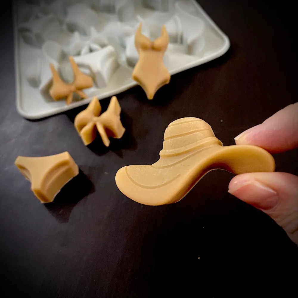 A Summer-Themed Beach Bikini M - огляд і ціна Soap Making Equipment