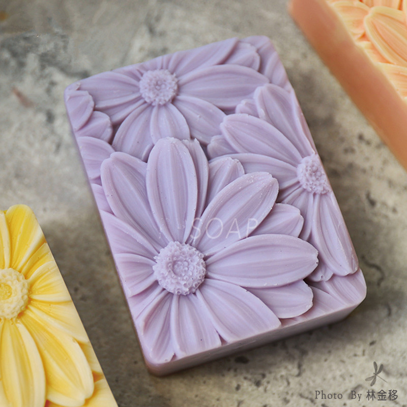 Newest!!!3d Elegant Sunflower  - огляд і ціна Soap Making Book